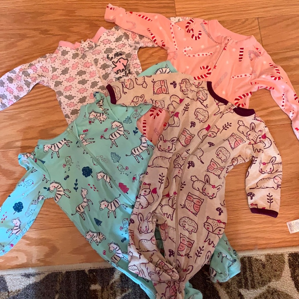 Size O-3 months pajama sleepers